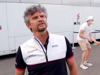 Der Porsche Carrera Cup Deutschland setzt auf umfangreiche Nachwuchsförderung. Im Talent Pool lernen die aufstrebenden Rennfahrer unter anderem, wie sie ihre Konzentrationsfähigkeit trainieren können. 