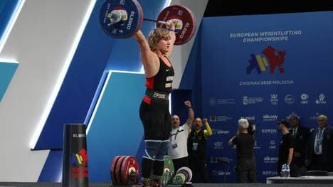 Kiara Klug wird WM-Sechste im Reißen