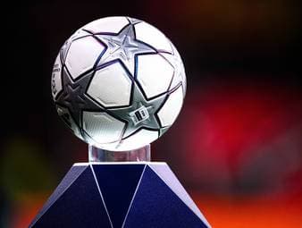 Die Playoff-Begegnungen der Champions League stehen fest. Mit dabei sind unter anderem spannende Partien sowie bereits aufeinandergetroffene Mannschaften. Hier sind alle Duelle im Überblick.