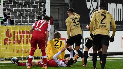 Freiburg und Frankfurt treffen sich unentschieden