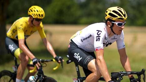 Geraint Thomas (r.) kann Christopher Froome nicht mehr helfen