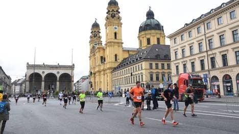 Beim Marathon in München ist ein Läufer zusammengebrochen und wenig später verstorben