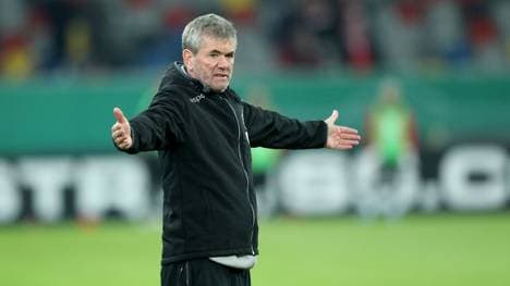 Friedhelm Funkel hat sich bei Borussia Dortmund eingemischt