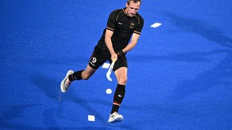 Topstürmer Niklas Wellen führt sein Team nach Paris