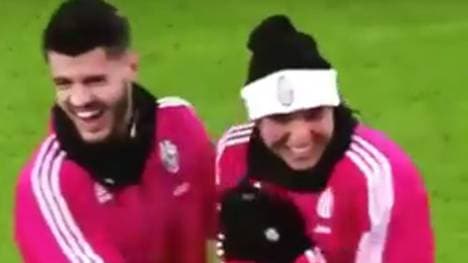 Alvaro Morata (l.) und Simone Zaza feiern ihren Trick