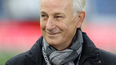 Gladbach: Bonhof sieht Verein in ruhigerem Fahrwasser