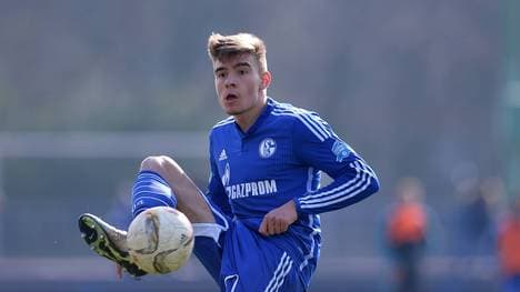 Schalke 04 macht Joshua Bitter zum Profi