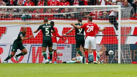 Marcel Tisserand köpfte den Wolfsburger Siegtreffer