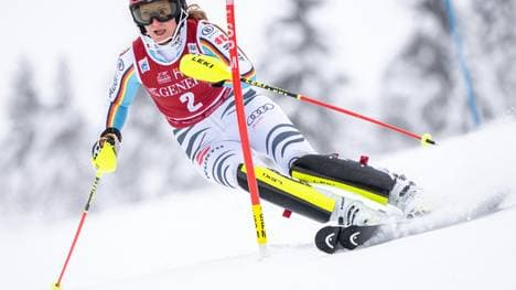 Lena Dürr beim Weltcup im slowenischen Kranjska Gora