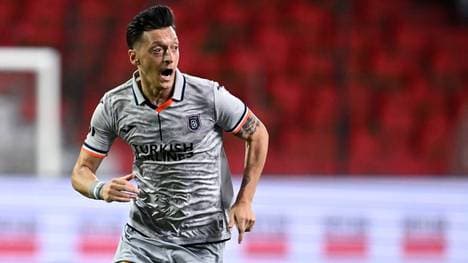 Mesut Özil hat seine aktive Karriere beendet