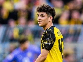 Beim 4:0-Erfolg von Borussia Dortmund gegen den SC Freiburg begeisterte besonders Samuele Inacio. SPORT1-Reporter Manfred Sedlbauer ordnet die Leistungen des 18-Jährigen ein.