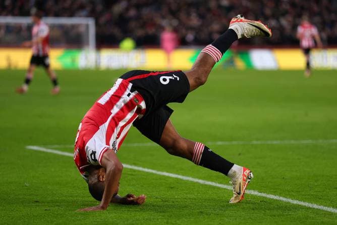 Wie lange kann Ancelotti noch wegsehen?