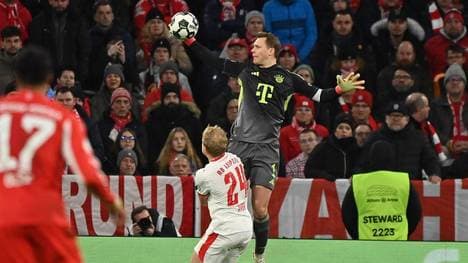 Manuel Neuer zeigte gegen RB Leipzig eine ansehnliche Flugeinlage