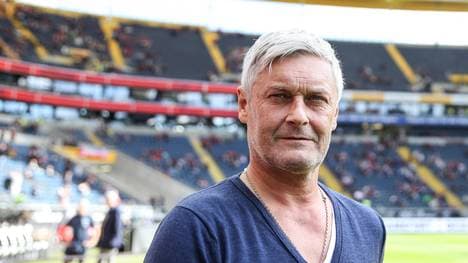 Trainer Armin Veh muss mit Frankfurt gegen Hertha ran