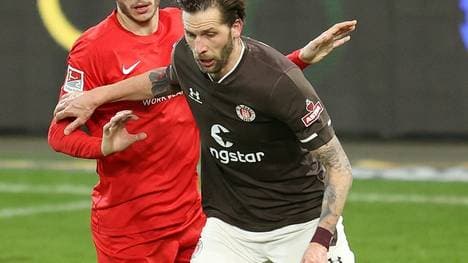 Guido Burgstaller erzielt den Siegtreffer für St. Pauli
