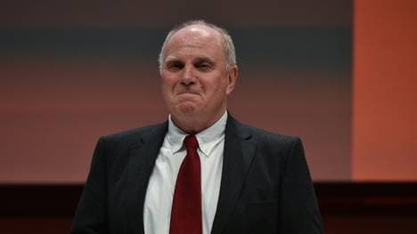 Uli Hoeneß bei "Sport und Talk aus dem Hangar-7"