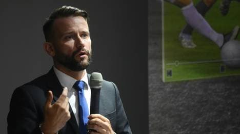 IFAB-Geschäftsführer Lukas Brud kündigt Regelanpassungen an