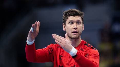 MANNHEIM, GERMANY - NOVEMBER 07: Niklas Landin of Kiel reacts during the Liqui Moly HBL match between Rhein Neckar Loewen and THW Kiel at SAP Arena on November 07, 2019 in Mannheim, Germany. (Photo by Simon Hofmann/Bongarts/Getty Images)