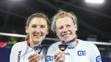 Mieke Kröger (r.) gewann Gold in der Einerverfolgung
