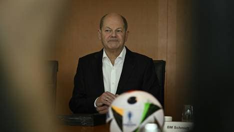 Sieht die EM als "wichtiges Ereignis": Kanzler Scholz