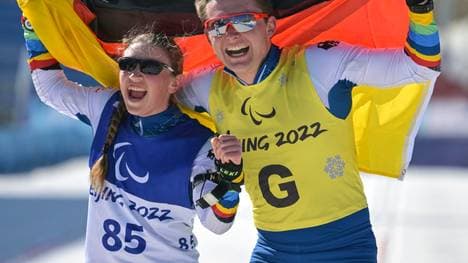 Leonie Walter durfte die deutsche Fahne tragen