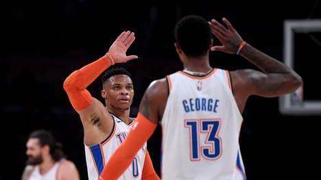 Russel Westbrook (m.) zeigte gegen die Pelicans eine überragende Vorstellung