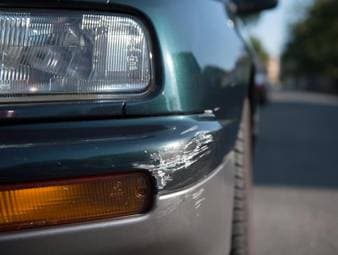 Parkplatz-Unfall: Wer trägt die Schuld?