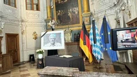 Hofkapelle mit Kondolenzbuch für Franz Beckenbauer