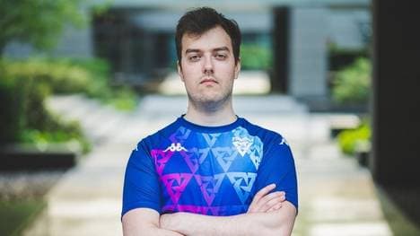 Fata gründetet das ursprüngliche Team im Herbst 2020 