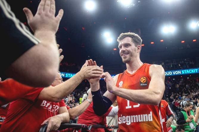 FC Bayern feiert historischen Helden