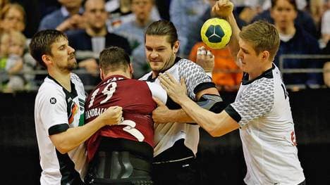 Fabian Wiede, Evgeni Pevnov und Finn Lemke kassierten im zweiten Duell mit Katar einen Dämpfer