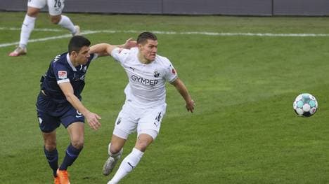 Stürmer Behrens (r.) erzielte für Sandhausen 31 Treffer