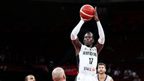 Dennis Schröder hat mit der DBB-Auswahl den ersten Sieg bei der Basketball-WM gefeiert