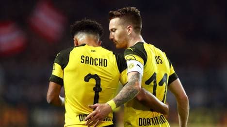 Marco Reus (rechts) steht Jadon Sancho mit Rat und Tat zur Seite