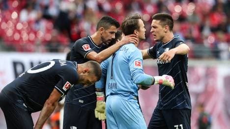 Manuel Riemann wurde von seinen Bochumer Teamkollegen in Leipzig gefeiert