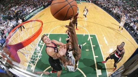 Rodney Hood erzielt Punkte für Utah am Brett