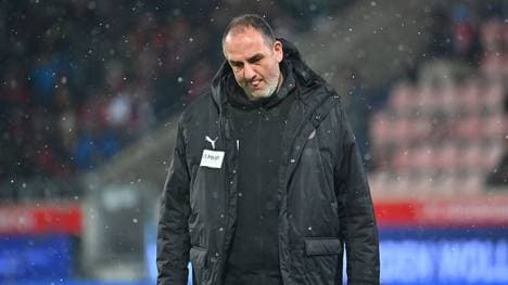 Frank Schmidt bei Schneefall