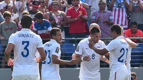 FBL-CONCACAF-GOLD CUP-USA-CUB
