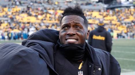 Wild Card Round - Miami Dolphins v Pittsburgh Steelers