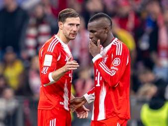 Vincent Kompany steht fast der gesamte Kader des FC Bayern frei zur Verfügung. Das hat zur Folge, dass schwere Entscheidungen getroffen werden müssen.