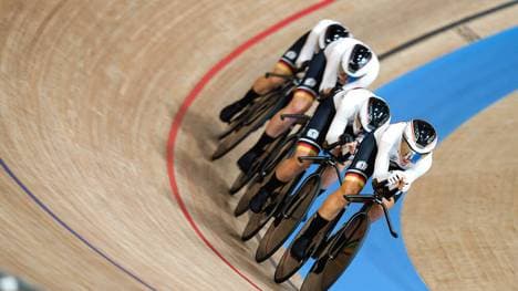Franziska Brauße, Lisa Brennauer, Lisa Klein und Mieke Kröger rasten mit Weltrekord zu Gold