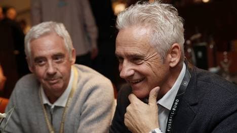 Erwin (l.) Helmut Kremers waren die ersten Popstars der Bundesliga