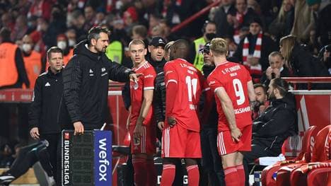 Du nicht, Kollege! Michael Gspurning verhindert Wechsel-Fehler