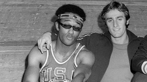 Charlie Greene (l.) bei einer Begegnung mit dem deutschen Sprint-Kollegen Jobst Hirscht im Jahr 1970