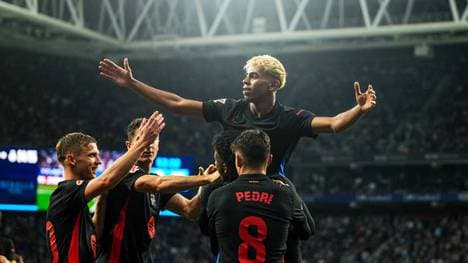 Trägt Lamine Yamal beim FC Barcelona bald die Rückennummer zehn?