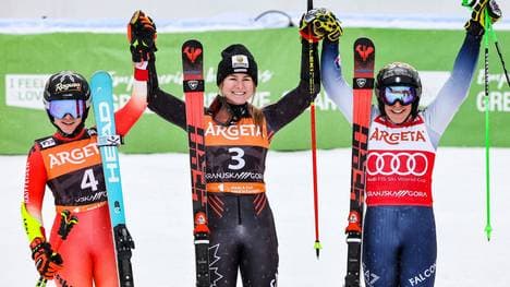 Valerie Grenier (m.) gewinnt in Slowenien