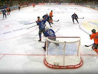 Die Wolfsburg Grizzlies starten kapital schlecht gegen die Adler Mannheim. Doch der erste eigene Treffer des Tages ist dann äußerst kurios. 