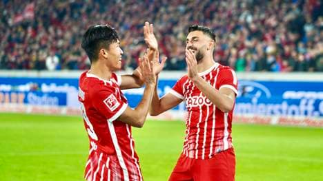 Jeong Woo-Yeong (l.) erzielte den Freiburger Führungstreffer