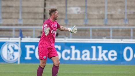 Ralf Fährmann vom FC Schalke 04 hat sich mit Corona infiziert