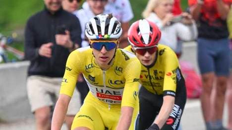 Tadej Pogacar (l.) und Jonas Vingegaard sind die großen Favoriten bei der Tour